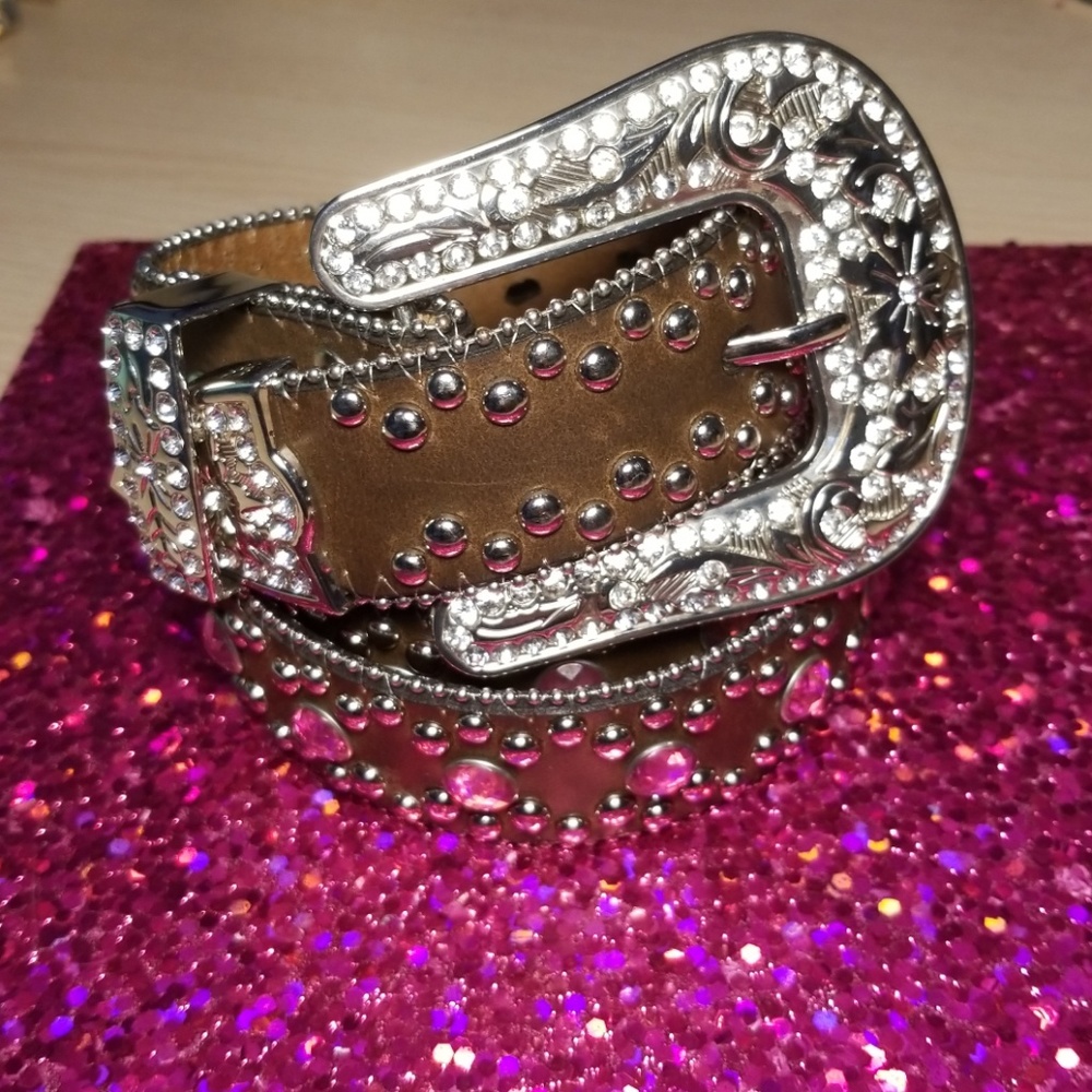 Show belt